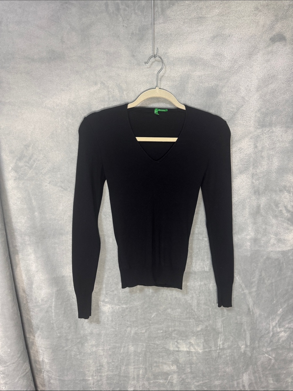 United Colors Of Benetton Black V-Neck Women's Sweater